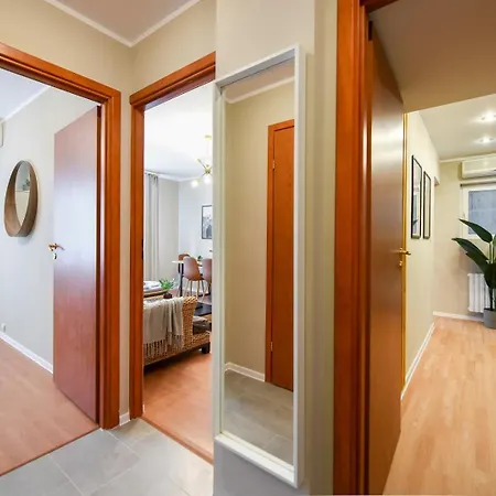 בוקרשט Modern Elegance In The Heart Of The City - Romana Square Apartments חדר תמונה