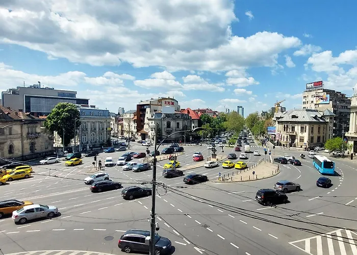 Modern Elegance In The Heart Of The City - Romana Square Apartments